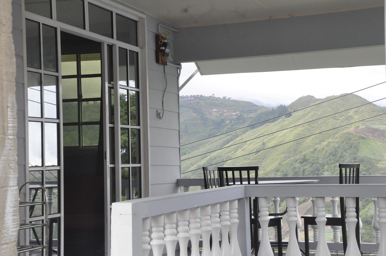 Azrien Homestay Kundasang Exterior photo